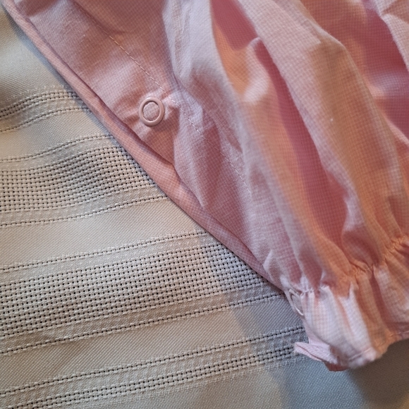 Petit Pomme girls size 24 months pink snowman bubble holiday romper, smocked - Picture 3 of 8